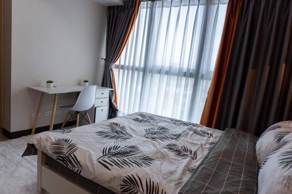 A2J Luxury 2Br Bgc Uptown Suite Near Uptown Mall มะนิลา ภายนอก รูปภาพ