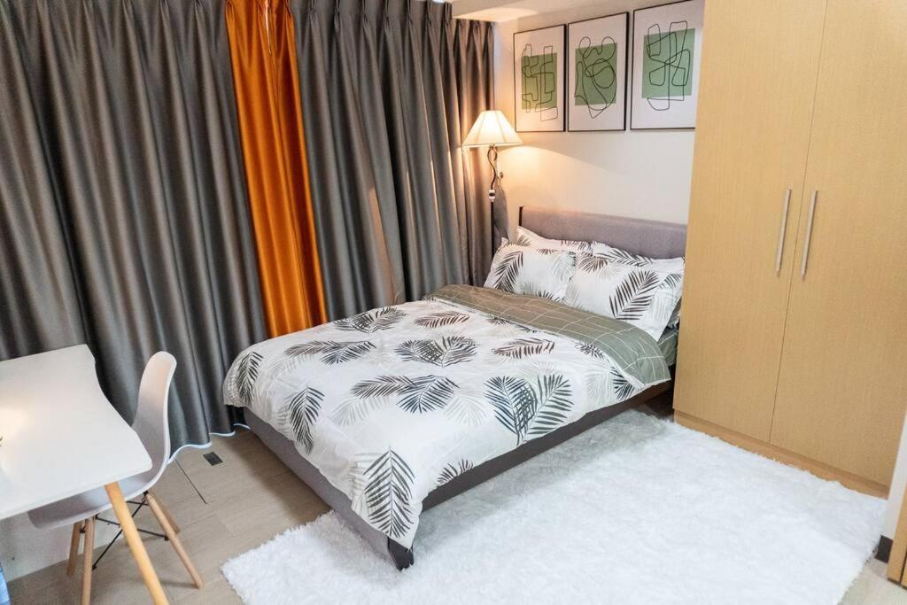A2J Luxury 2Br Bgc Uptown Suite Near Uptown Mall มะนิลา ภายนอก รูปภาพ