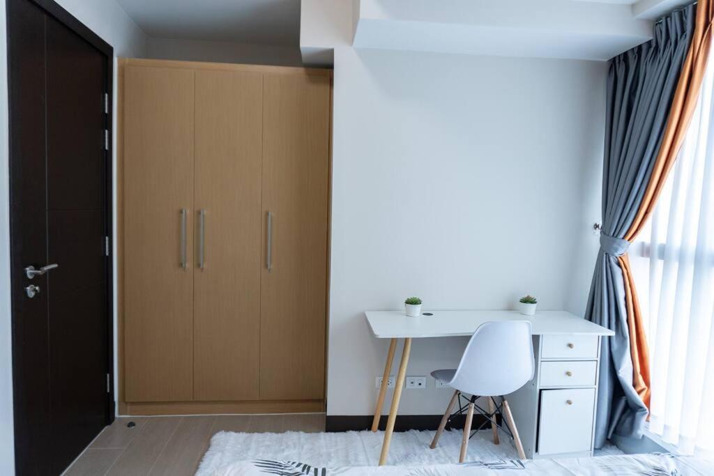 A2J Luxury 2Br Bgc Uptown Suite Near Uptown Mall มะนิลา ภายนอก รูปภาพ