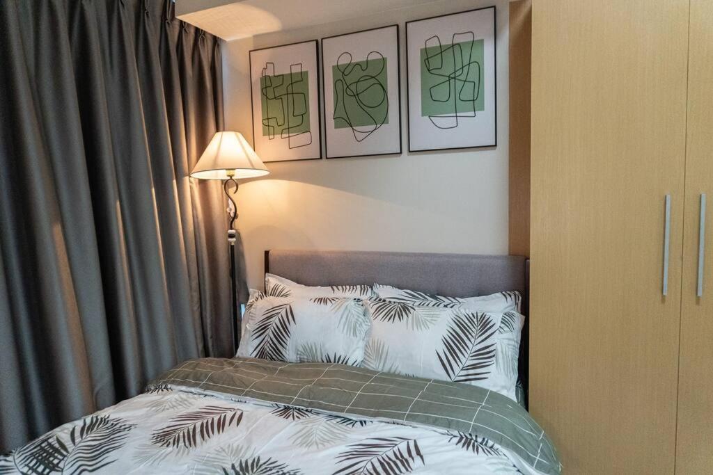 A2J Luxury 2Br Bgc Uptown Suite Near Uptown Mall มะนิลา ภายนอก รูปภาพ
