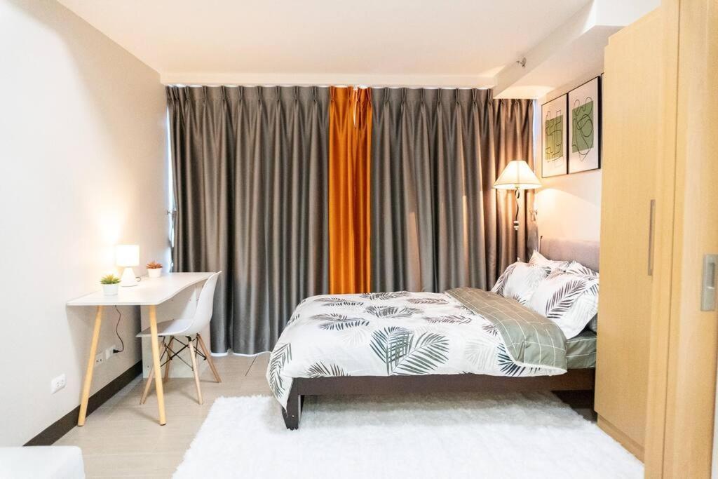 A2J Luxury 2Br Bgc Uptown Suite Near Uptown Mall มะนิลา ภายนอก รูปภาพ
