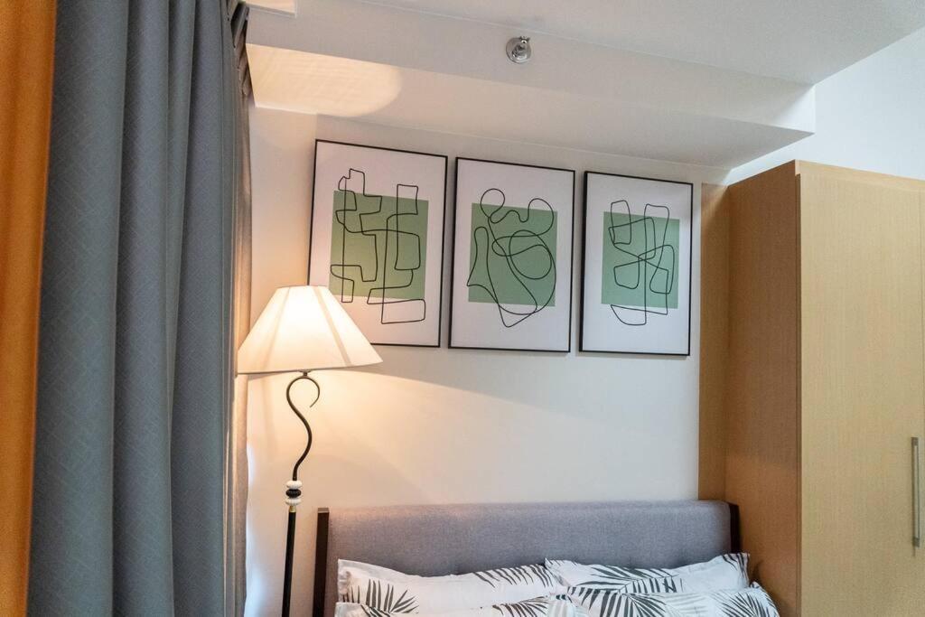 A2J Luxury 2Br Bgc Uptown Suite Near Uptown Mall มะนิลา ภายนอก รูปภาพ